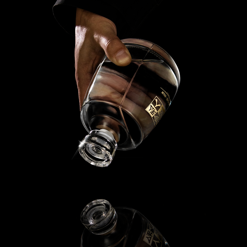 1F31F3 glass wine pot, white spirit bottle, empty bottle sealed, one jin, divided into large empty wine bottles Specification image