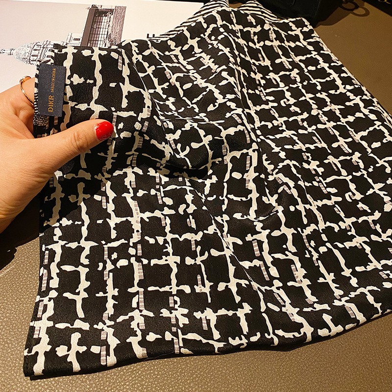 French Black And White Check Silk Scarf 100% Mulberry Silk Ladies Scarf Silk Crepe De Chine Plain Fringed Print details Picture
