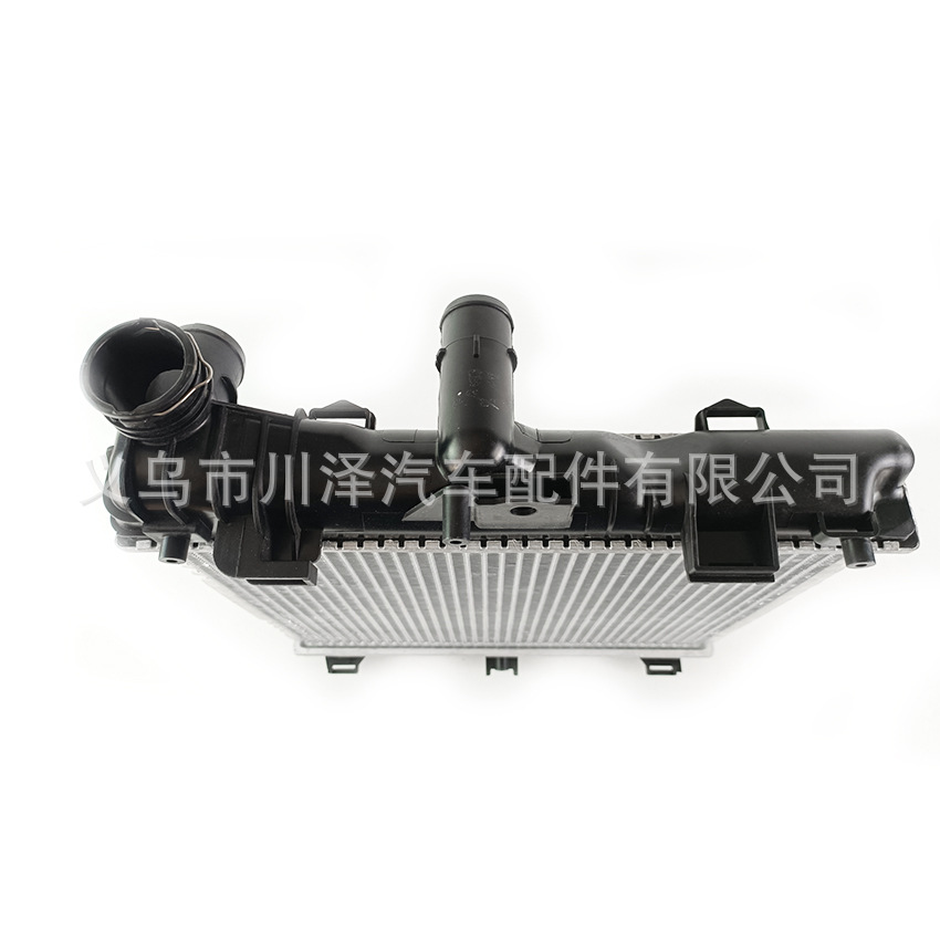 Applicable to PORSCHE997987 left radiator cooler 99710613102 Application Scenario