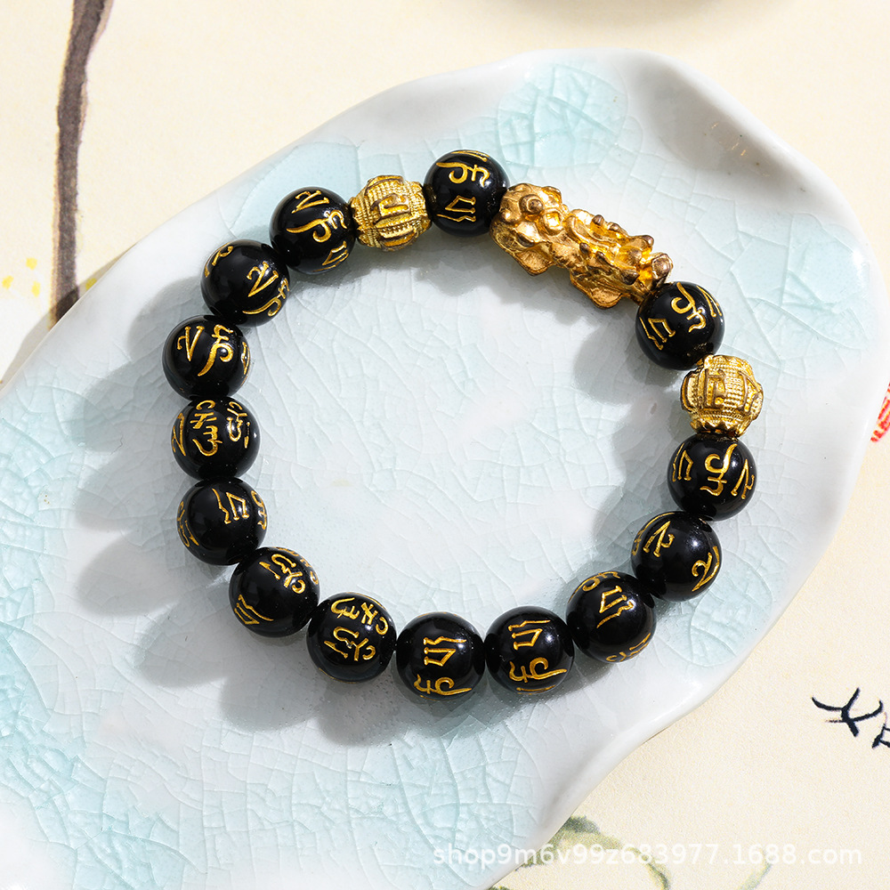 Imitation Vietnam Sand Gold Pixiu Hand String Men's Six-Character True Words Pixiu Hand String Buddhist Beads Jewelry Application Scenario