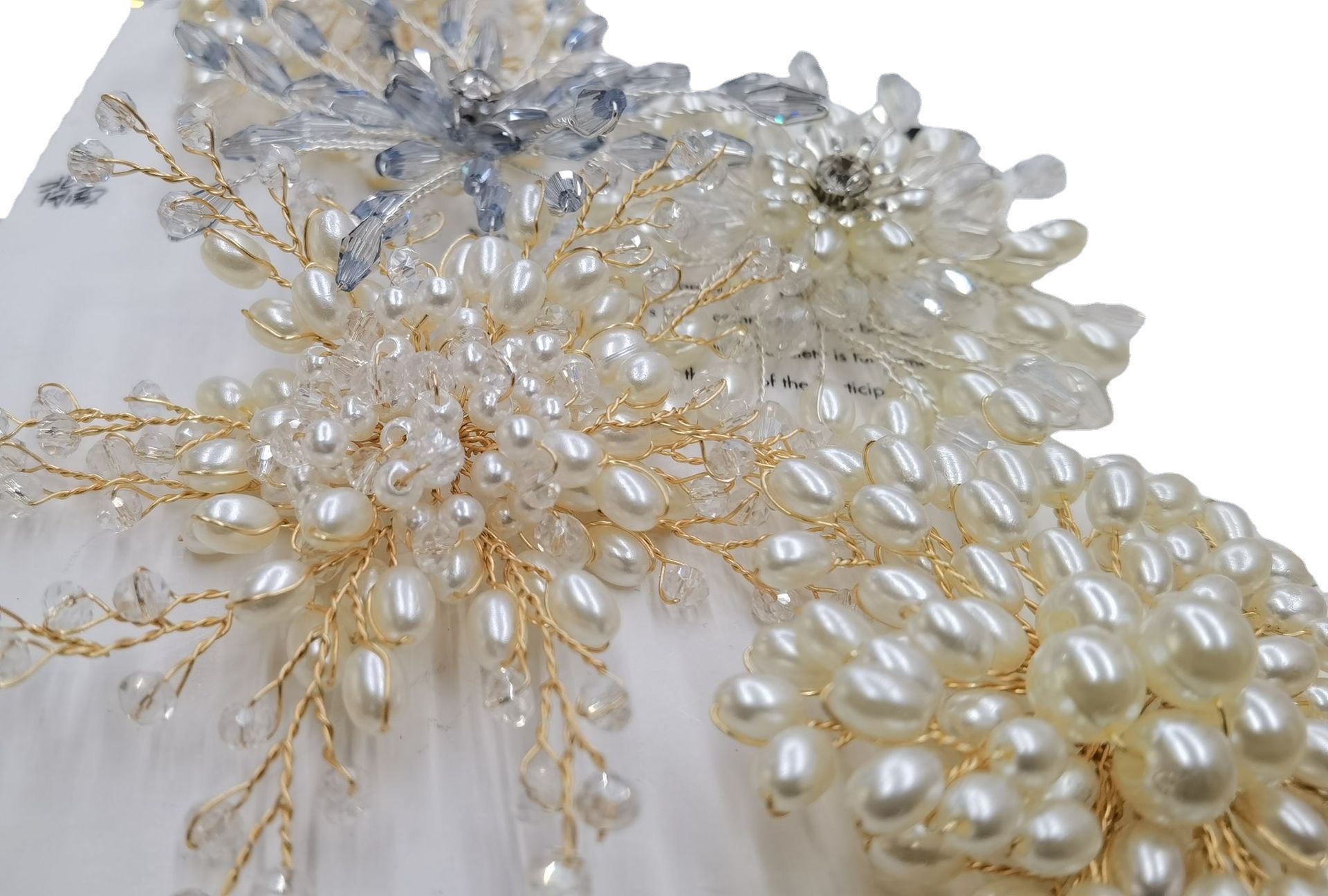 Korean Version Of Dongdaemun Natural Fresh Water Pearl Rhinestones Hand Corsage Everything With Brooch Sweater Pin High-Grade Accessories Application Scenario