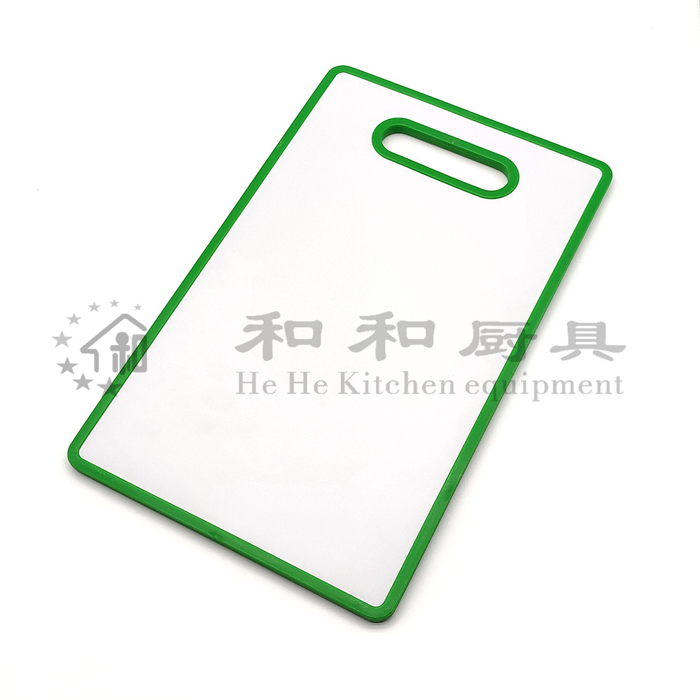 Food Grade Antibacterial And Mildew Resistant Pp Plastic Cutting Board Thickened Domestic Fruit Cutting Pattern Non-Stick Cutting Board Application Scenario