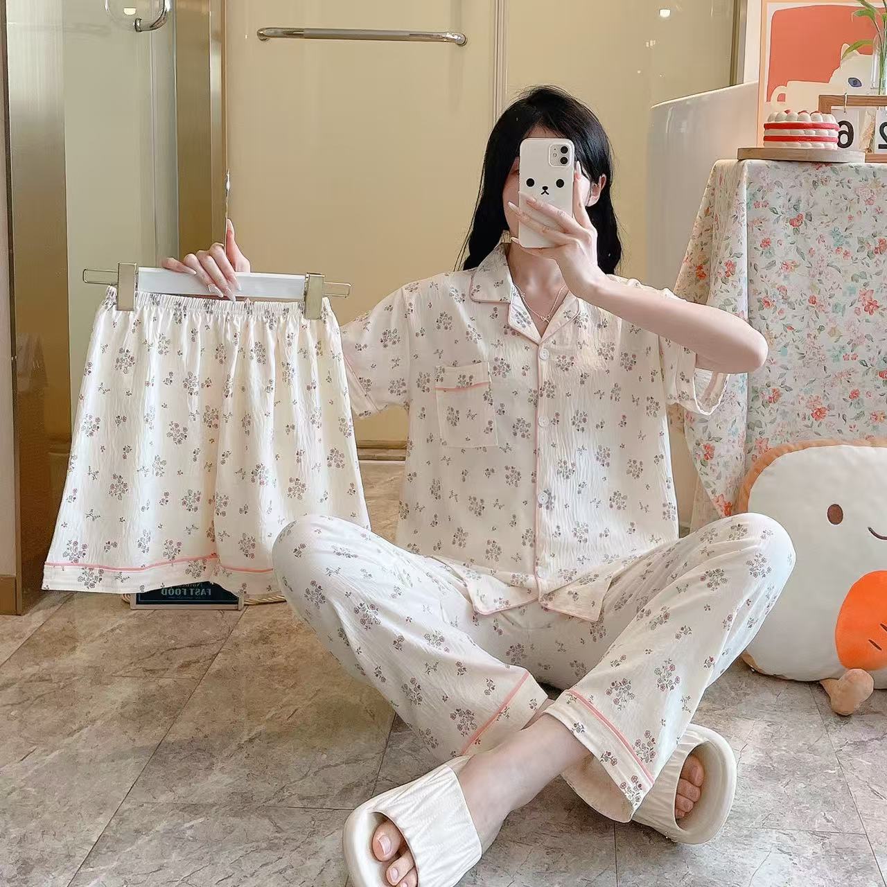 Cloud cotton pajamas Spring and summer thin printed lapel women's home wear set, new high-end three-piece set, cute Application Scenario