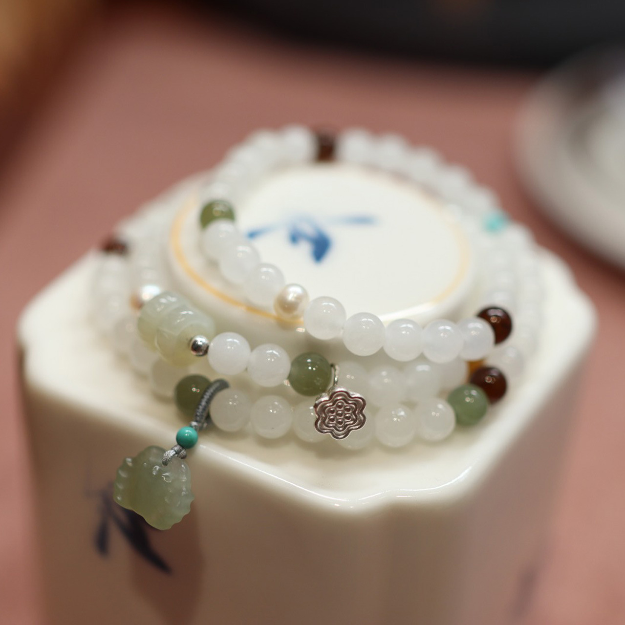 Natural 6mm Hetian white jade multi-treasure bracelet, Hetian jade crab pendant, multi-ring bracelet, retro style jewelry gift details Picture