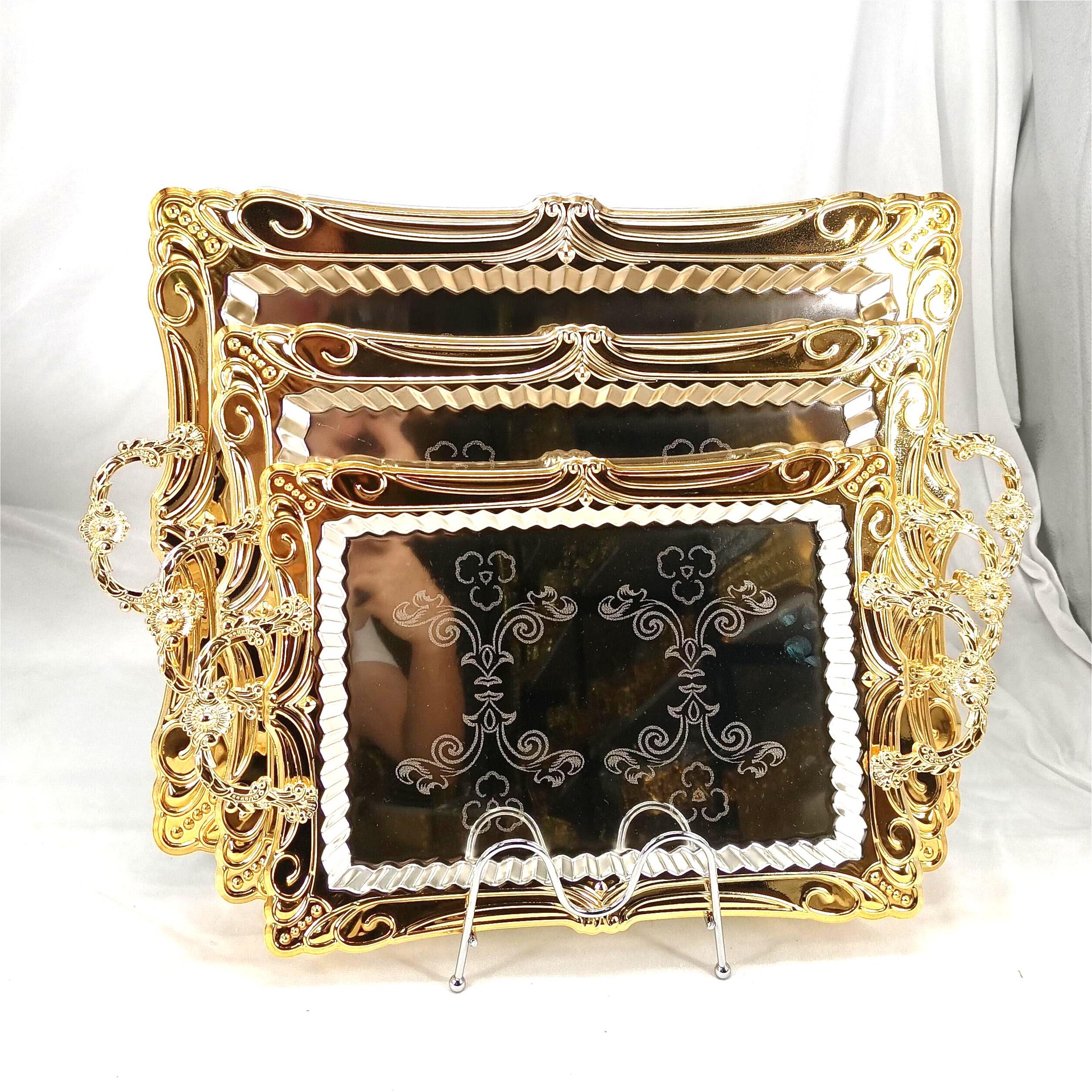 European Light Luxury Fruit Tray Snack Candy Tray Home Living Room Creative Cake Fruit Tray Plated Metal Iron Plate details Picture