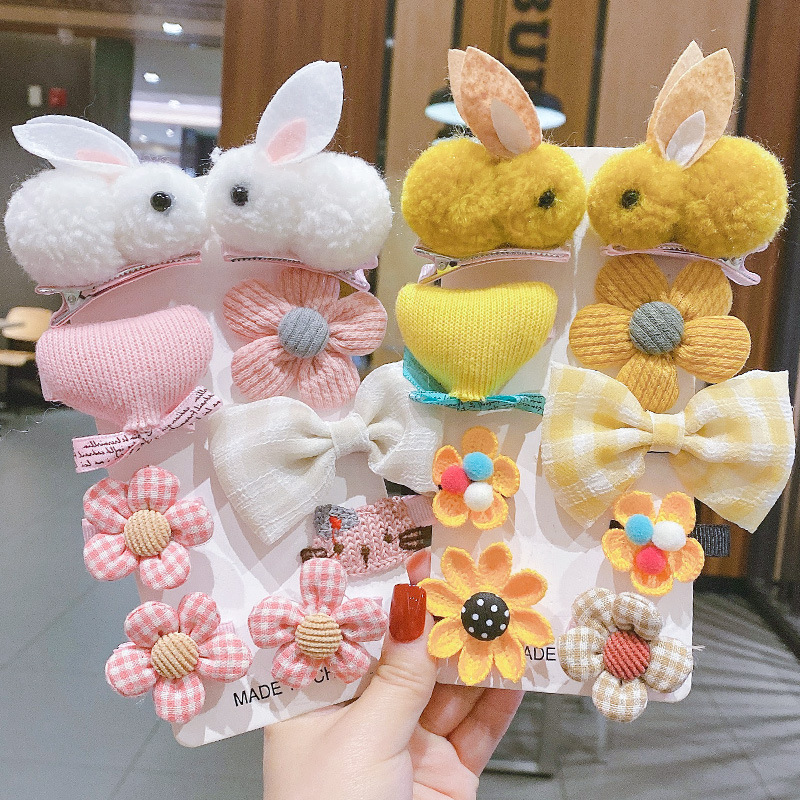 Children's rabbit hair clips, cartoon hair-safe bangs clips, cute little princess clips, headwear, little girl hair clips and hair accessories details Picture