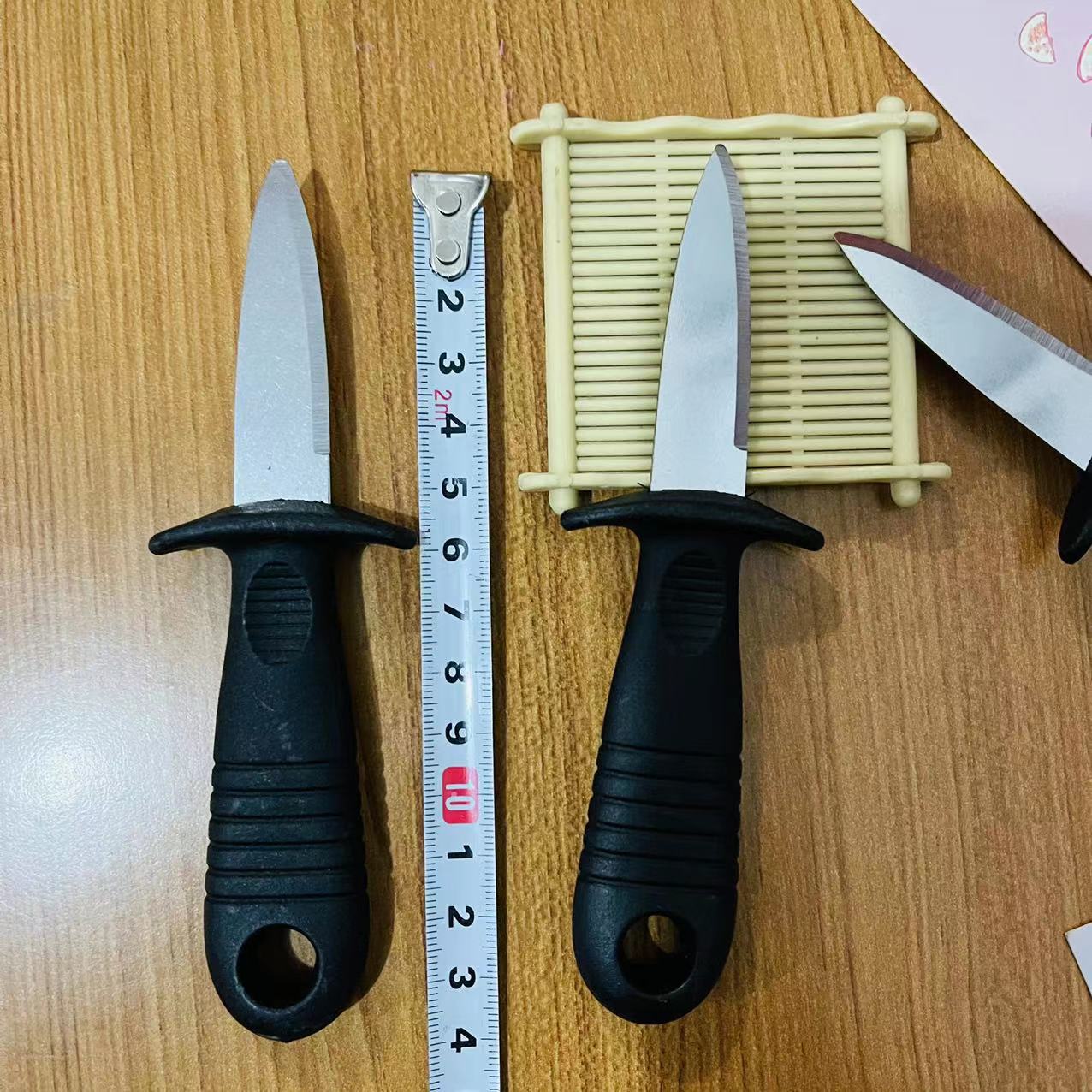 Stainless steel seafood open oyster knife market oyster knife scallop tools wholesale 1 yuan 2 yuan Item Picture