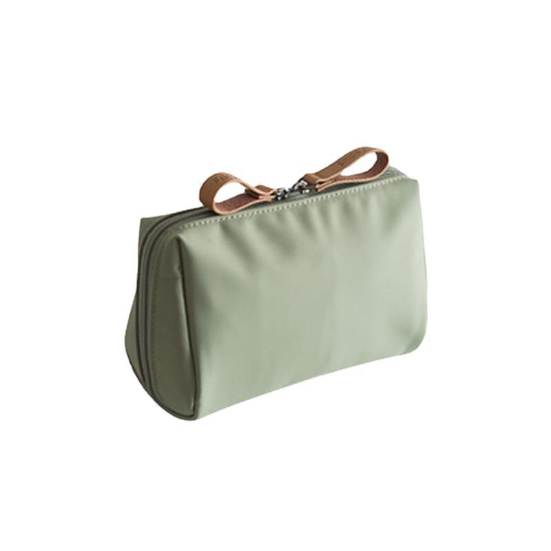 Portable Korean-style red envelope makeup bag, simple makeup bag, travel companion mini travel cosmetics storage bag wholesale Item Picture