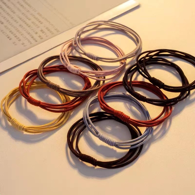 A new autumn and winter internet-famous style, hand-tied rubber band bun hair loop hair tie headwear for women Application Scenario