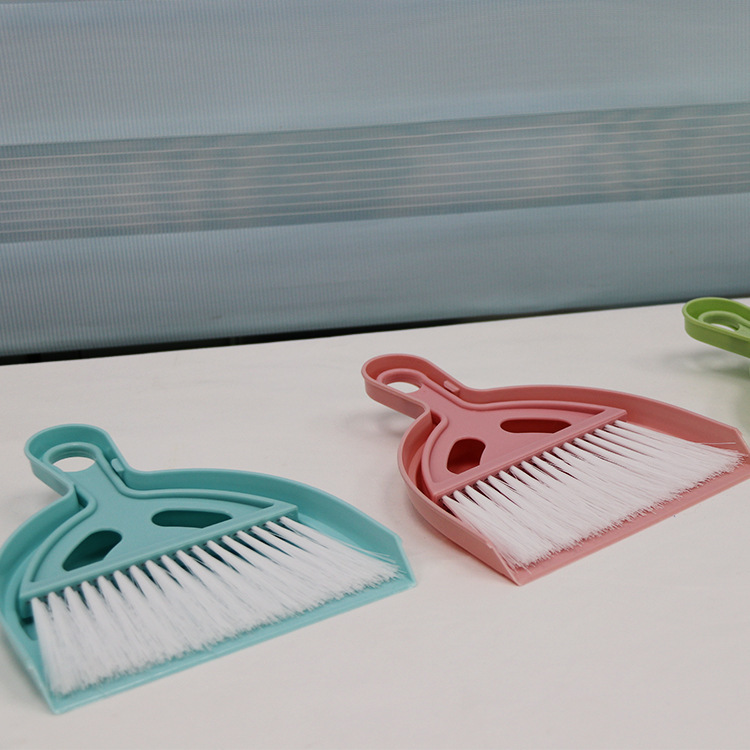 1901 Small table brush can be hung. Multiple colors are available. Small table brush manufacturer wholesale. Dense and soft bristle small table brush