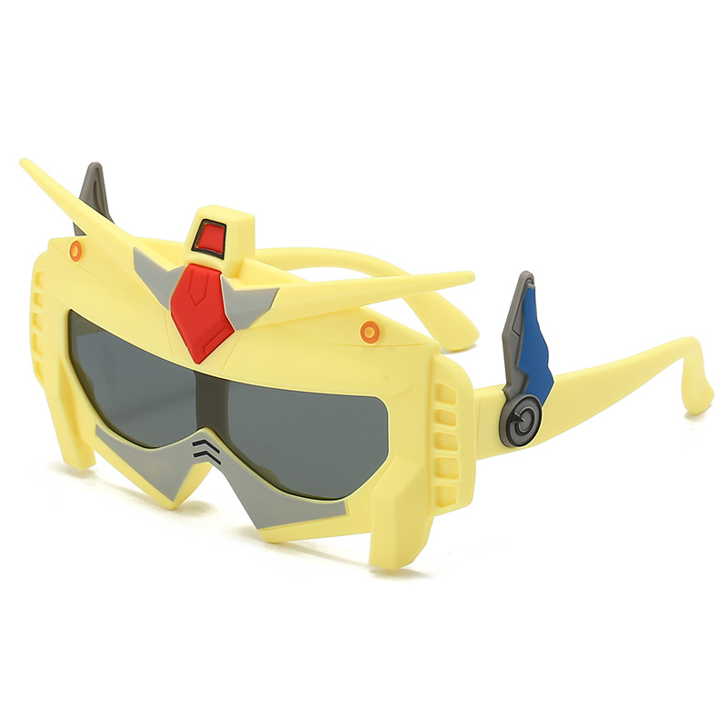 2024 Children's Sunglasses Cute Cartoon Shape Polarizing Mirror For Youth Student Sunglasses Sunshade Mirror 8153 Application Scenario