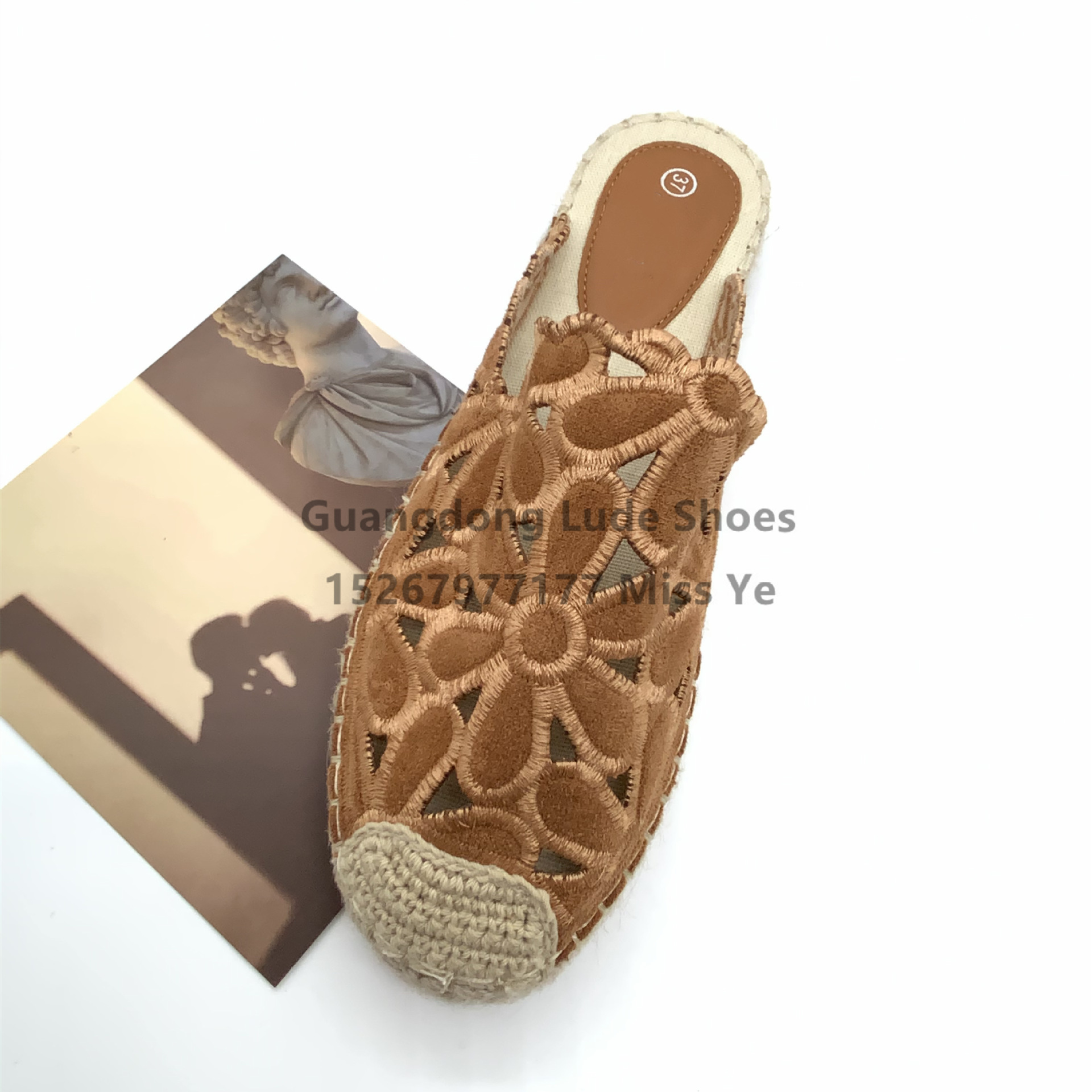 Summer Slippers Women 2022 New Hollow Flower Embroidery Platform Slippers Guangzhou Women's Shoes Craft Shoes Straw Slippers Item Picture