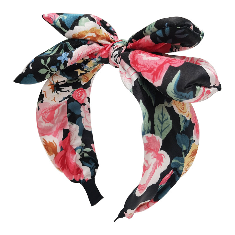 Qiwei Accessories' exclusive cross-border new floral bow wide-edge hair band, hair accessory and headwear, retro women's ribbon Application Scenario