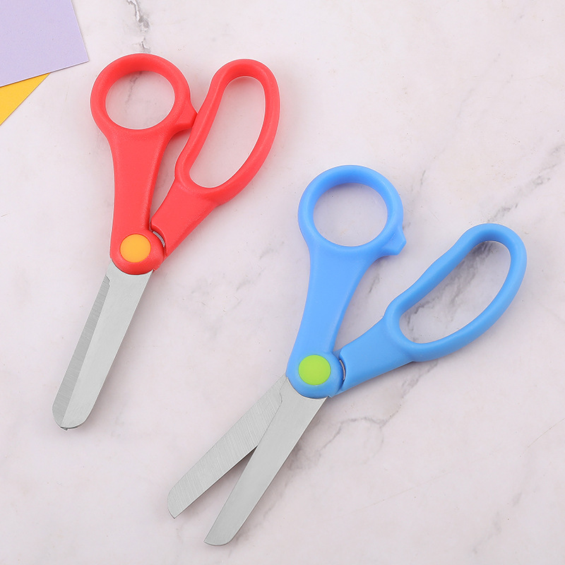 Manufacturer's stainless steel children's scissors, student art stationery scissors, scale round head handmade small scissors, wholesale for foreign trade Specification image