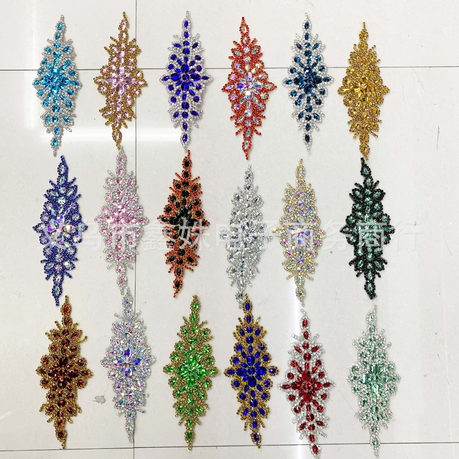 Alto grado de lujo strass vestido de novia cintura cierre espalda adhesivo insertos de diamantes accesorios de ropa aros de pelo