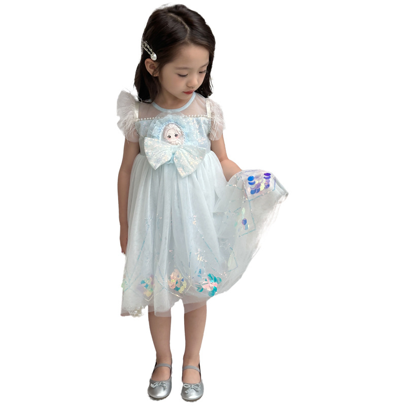 Princess Elsa's new summer Elsa Ice Princess dress for girls and children is a stylish short-sleeved summer dress Item Picture