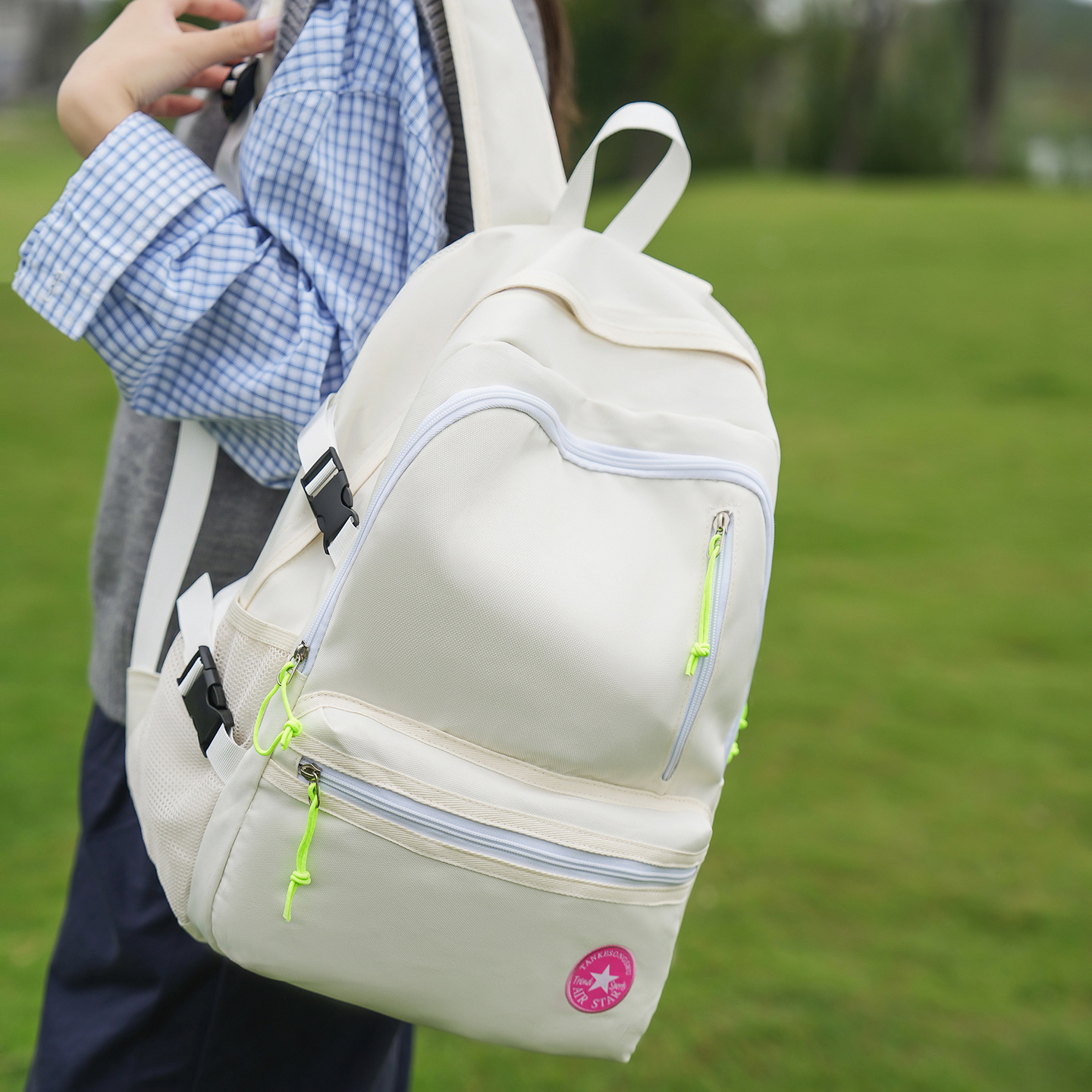 开学季双肩包男女大容量初中新款高中背包森系大学生书包时尚背包详情13