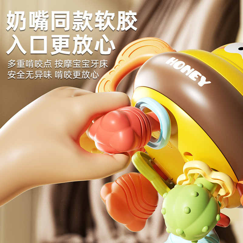 Cartoon bee handbell Manhattan ball 1-3 years old hand grip ball Baby teether 3-in-1 Soft teether ball Application Scenario
