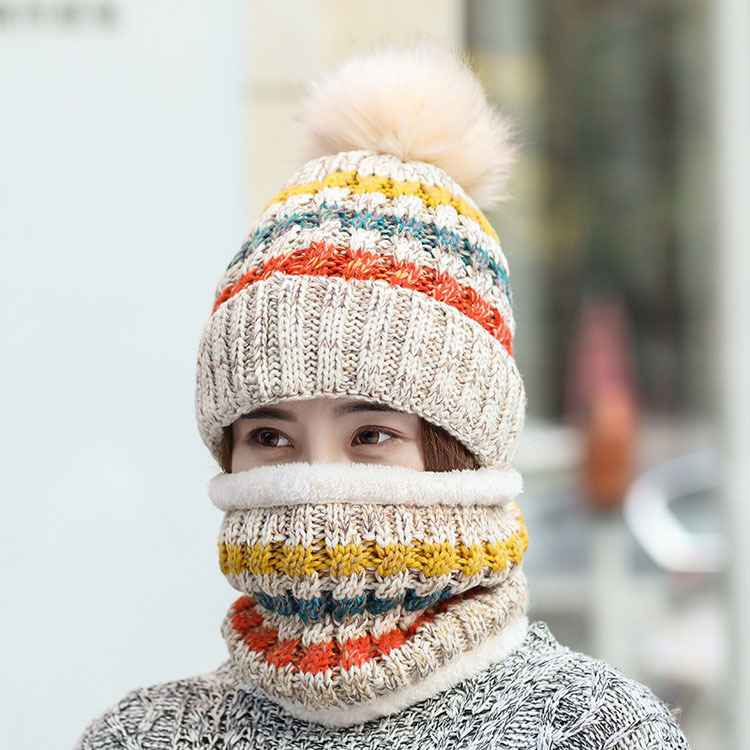 Autumn And Winter New Women's Woolen Hat Korean Version Of The Fashion Tide Warm And Thick Windproof Ear Protection Hairball Knitted Hat Wholesale