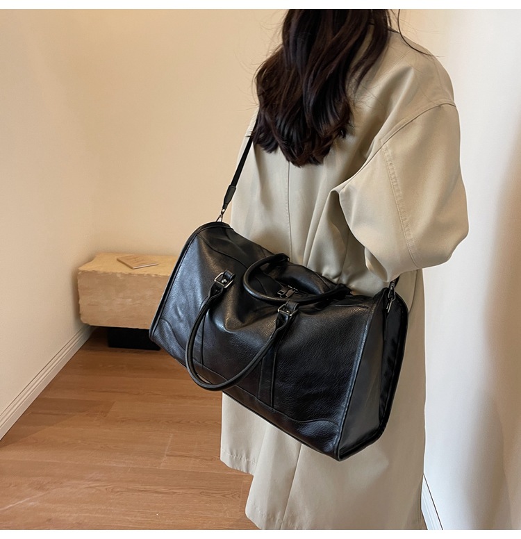 女款运动健身包皮质时尚复古旅游手提包装衣服行李包大容量旅行包详情23