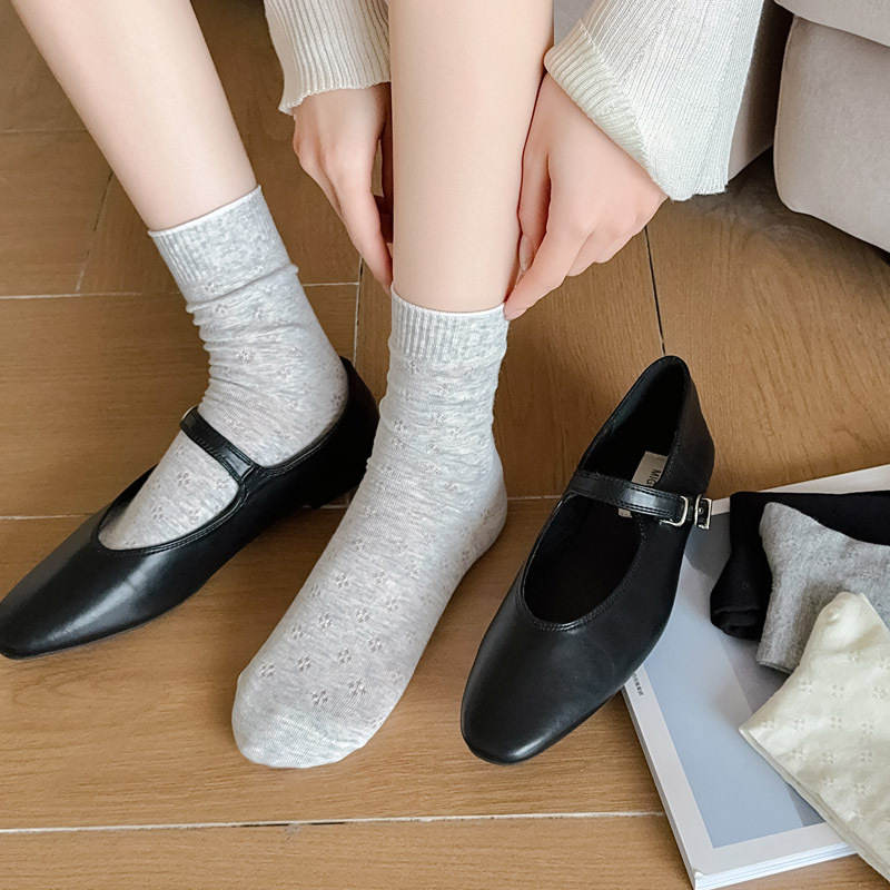 袜子地摊一件代发春夏薄款袜子女镂空四叶草潮流中筒女袜奶油白网眼无骨棉堆堆袜一件代发详情33
