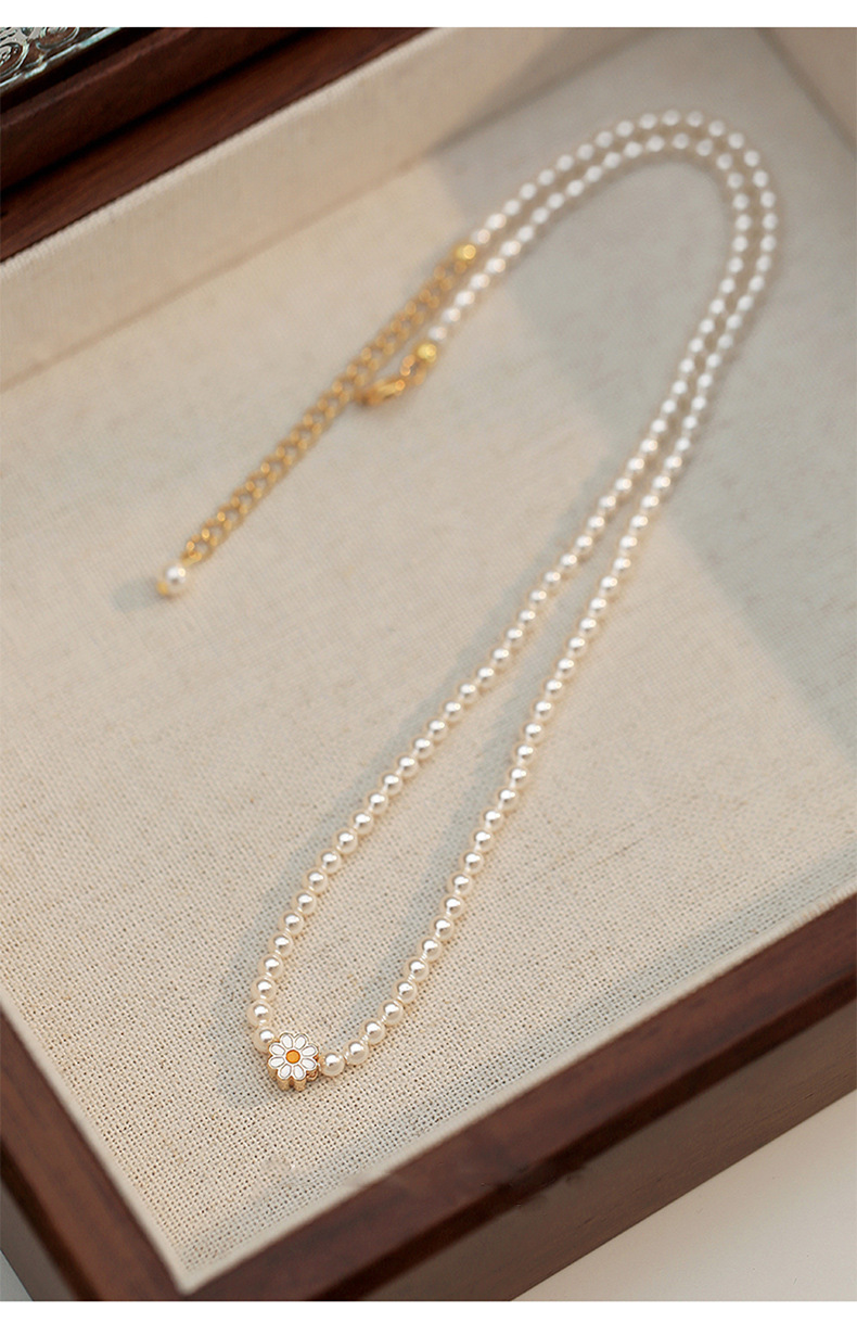 Millet pearl Daisy pearl necklace accessory for women, timeless, versatile for autumn and winter, high-end style, simple collarbone necklace accessory pic 6