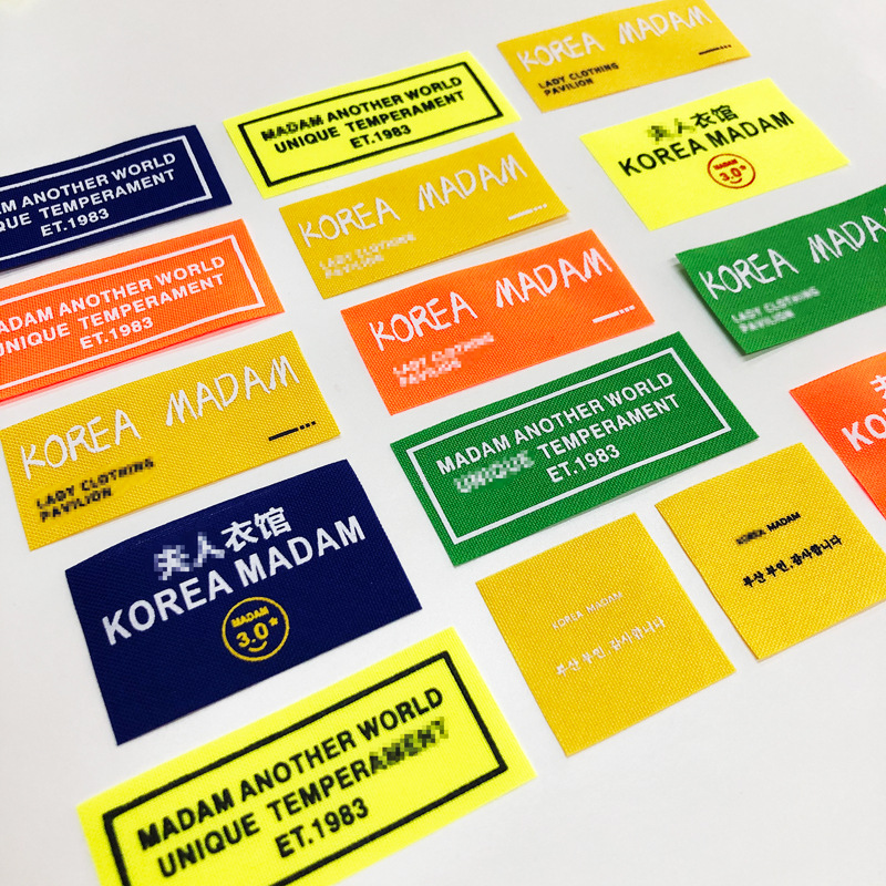 厂家生产服装/定做定制/服装领标产品图