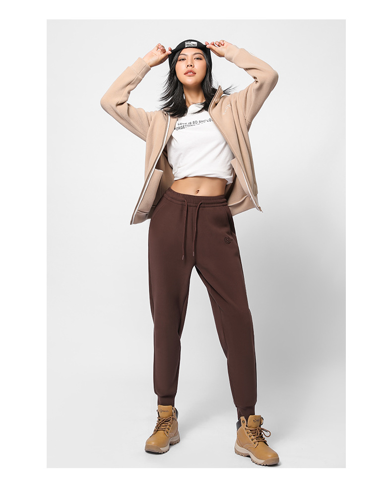 Winter new style fleece and thickened outerwear casual sportswear pants for women, loose high-waisted windproof tight-fitting sweatpants for both men and women details Picture