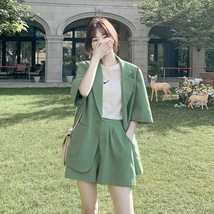 短袖小西装套装女士薄款2023夏季新款休闲设计感小众韩版西服外套