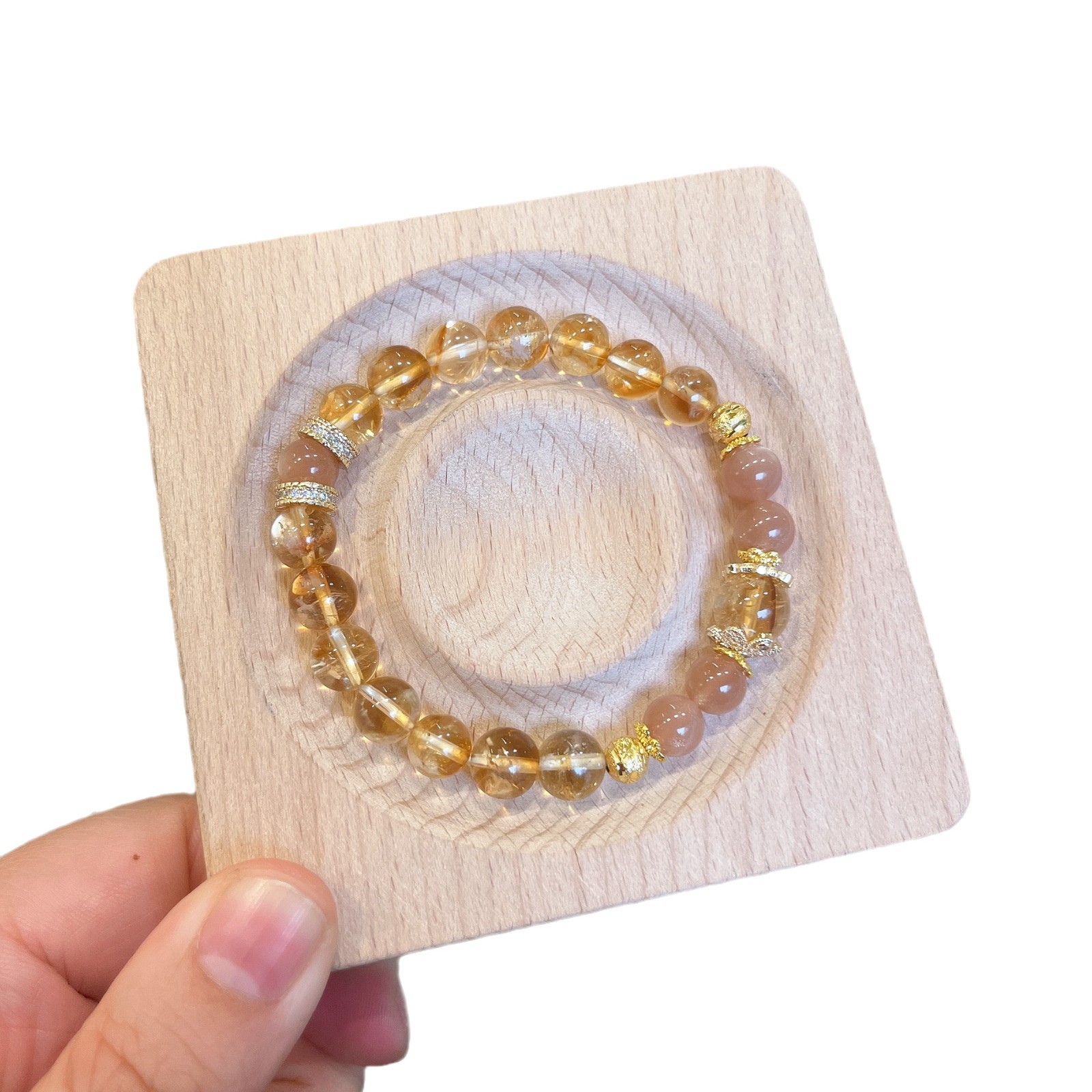Natural yellow tower crystal bracelet, fresh and sweet women's Sunstone orange moonlight crystal bracelet, new light luxury bracelet wholesale Item Picture
