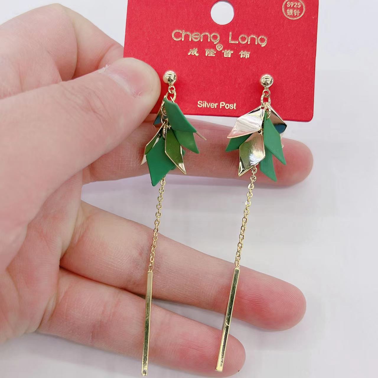 【 Silver Needle 】 Chinese Style green flower Silver needle tassel summer style women's earrings, a hot bestseller in live-streaming by Internet celebrities Specification image