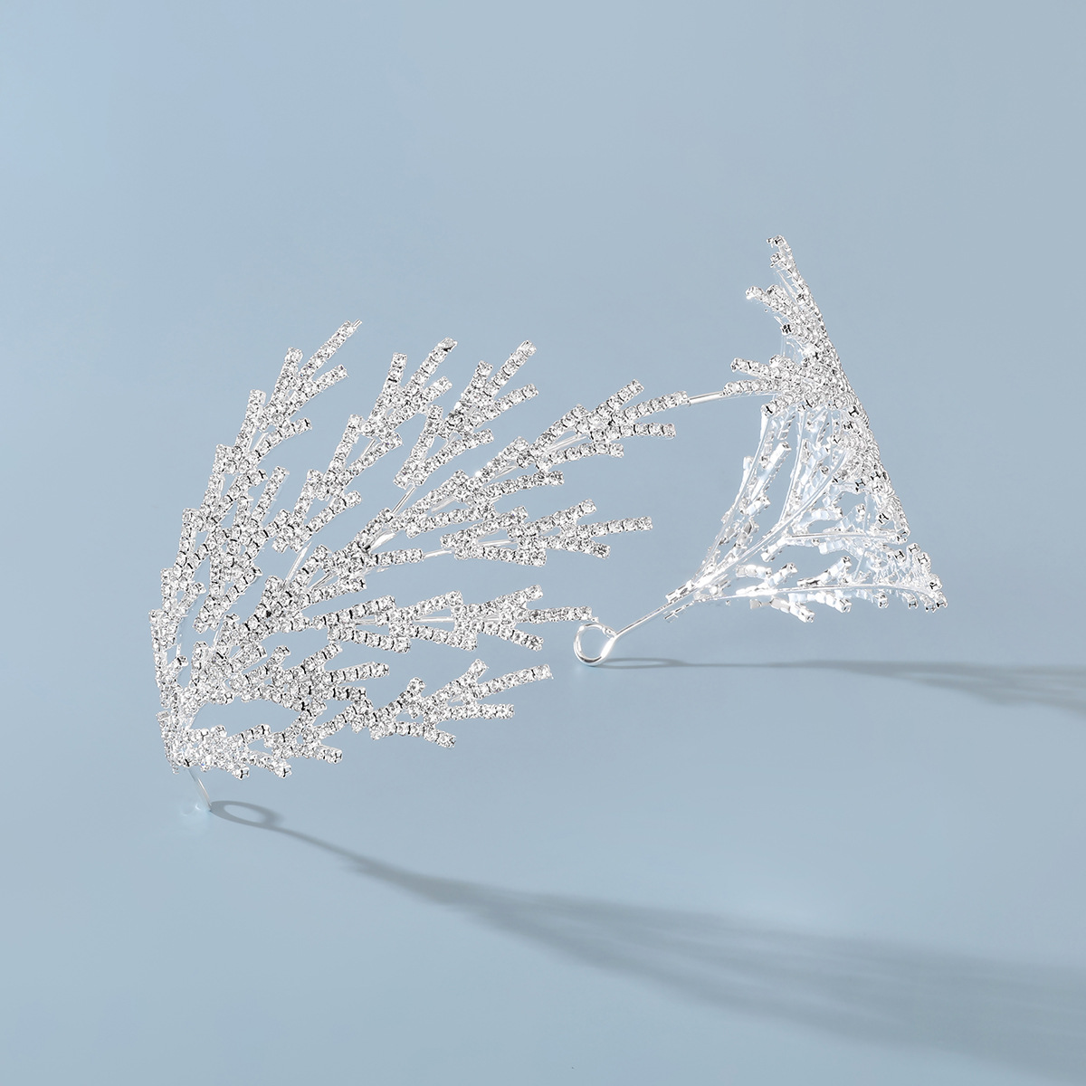 European and American bride headwear, wide hairbands, diamond-encrusted leaf crowns, hair accessories, wedding gowns, evening gowns, ball accessories, 2025 new style