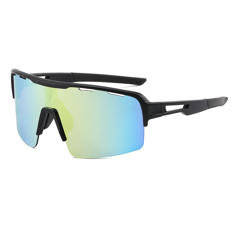 Wholesale of new fashionable cycling glasses, outdoor sports cycling sunglasses for both men and women, and cross-border colorful sunglasses Application Scenario