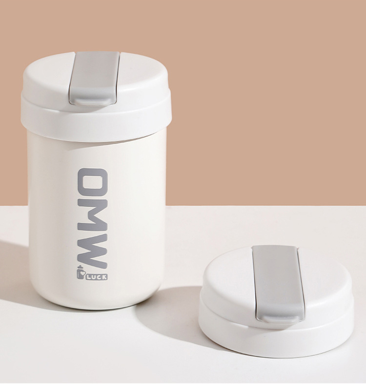 The popular Tonton insulated cup with 304 stainless steel straw is a portable coffee cup for male and female students with high appearance standards Application Scenario