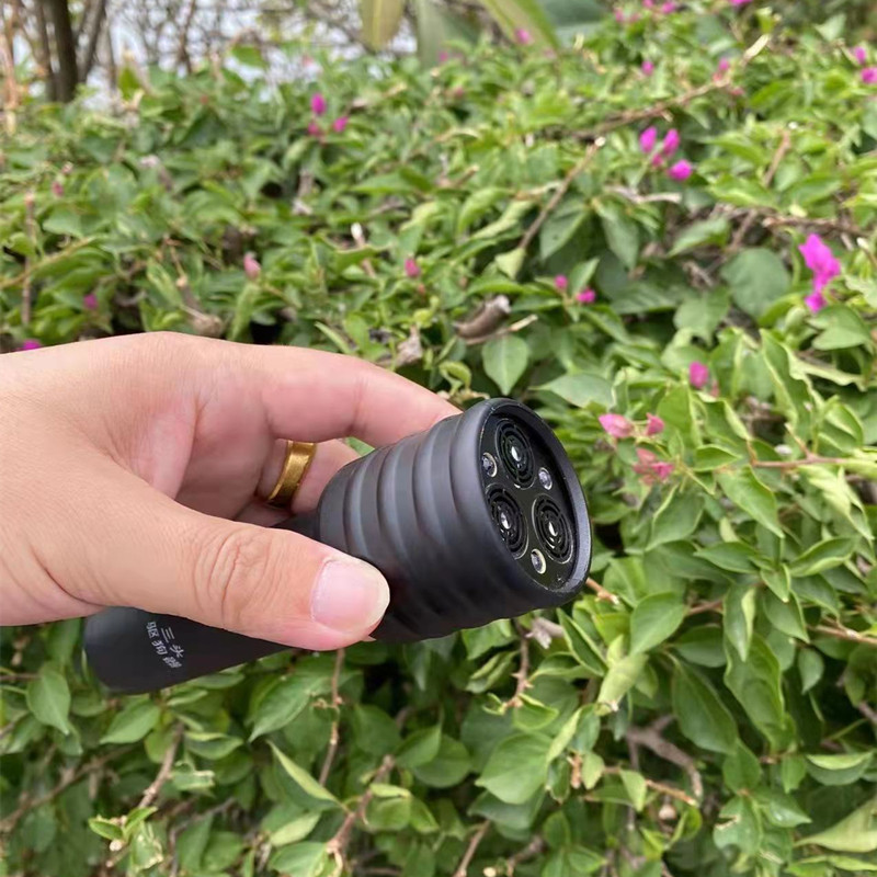 Ultrasonic three-head dog repellent The new Amazon dog trainer is a box of hand-held 3-head dog training tools details Picture