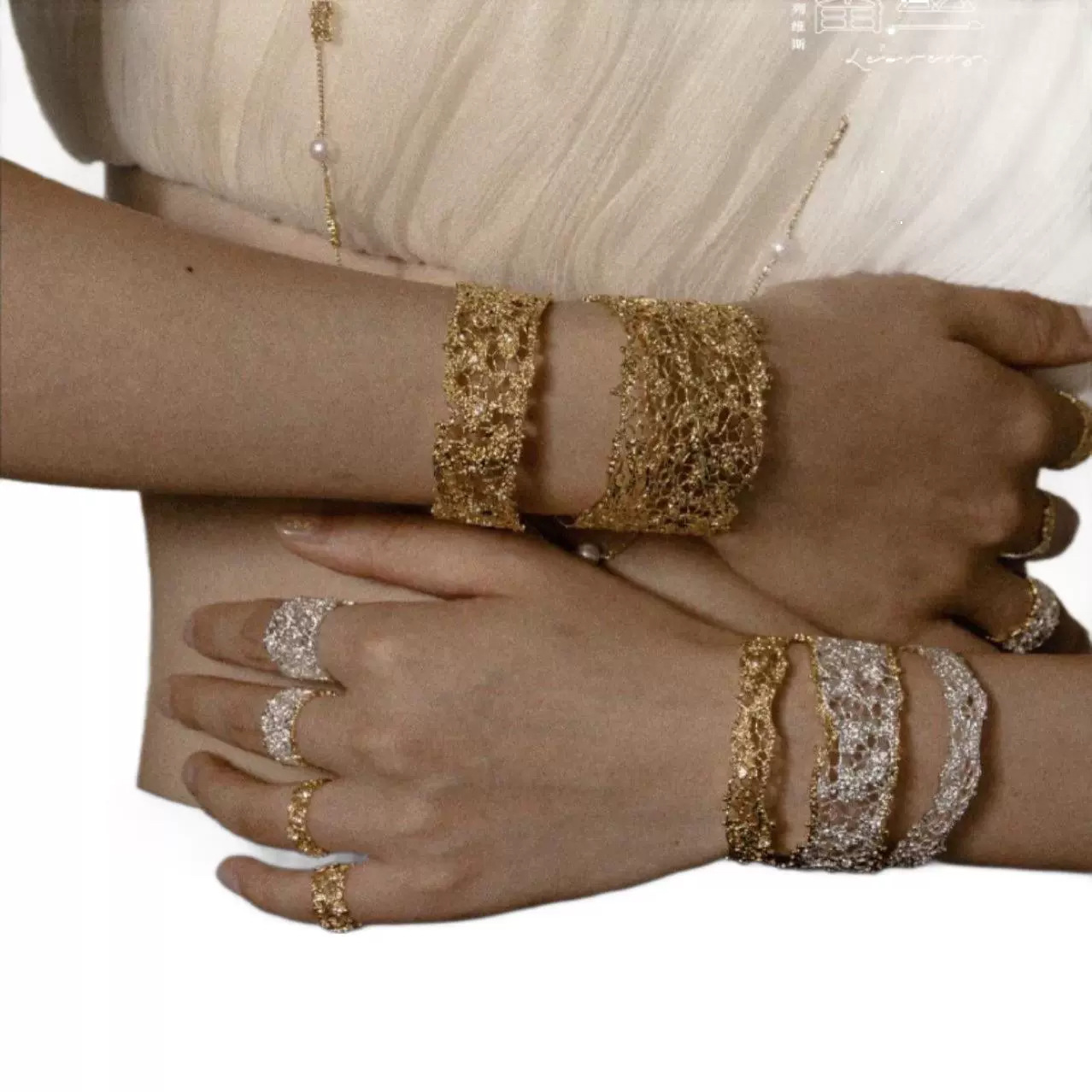 Dong Jie's same style [New Product Launch] Levi's Lace Series, elegant and versatile lace adjustable opening bracelet Item Picture