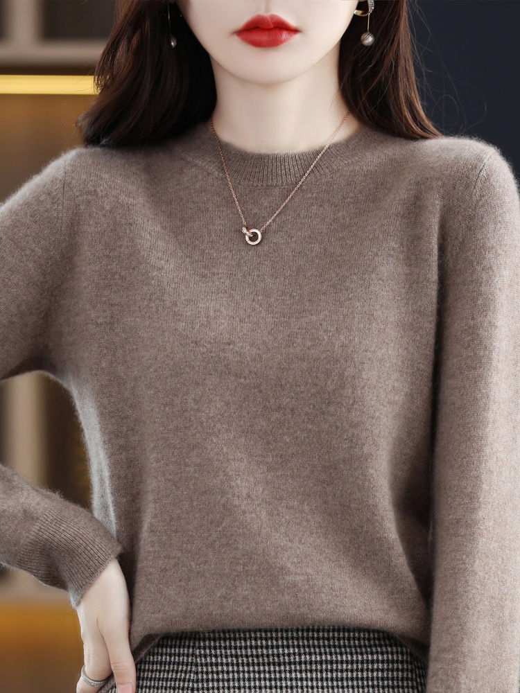 New autumn and winter 100 wool sweater women's round-neck sweater base white knitted loose wool base layer details Picture