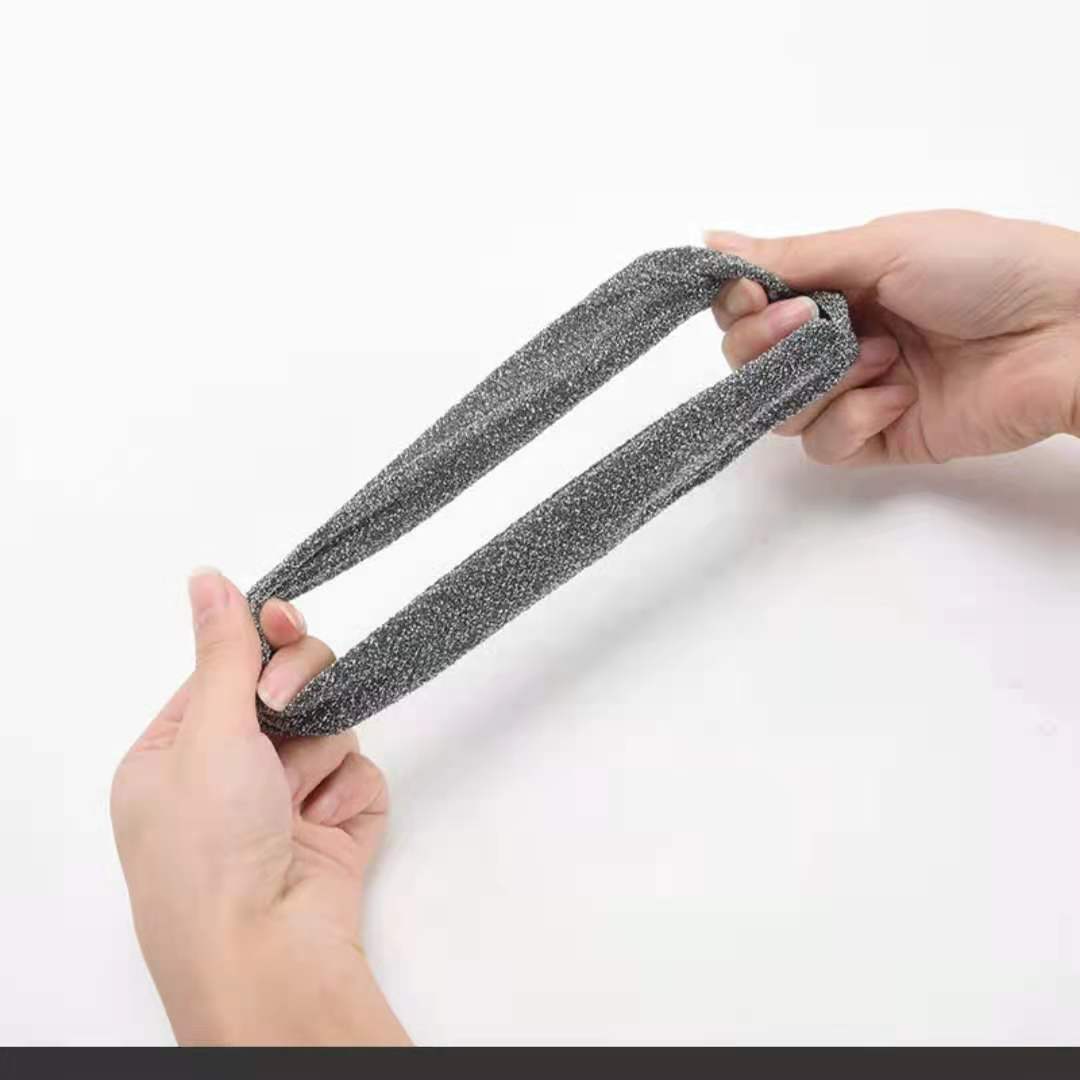 Korean Version Of Creative Solid Color Glitter Gold And Silver Headwear Winter New Adult Fabric Small Fresh Large Hair Band Item Picture