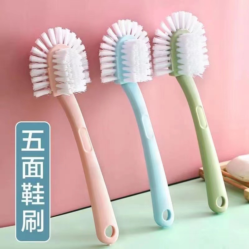 Five-sided shoe brush household multi-functional no dead corner shoe brush shoes durable soft wool shoe brush shoes brush does not hurt shoes and clothes Application Scenario