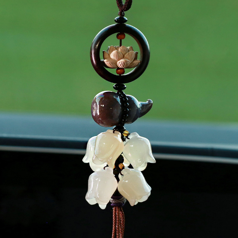 Natural aquatic plants, agate, chalcedony, boxwood, magnolia, car hangers, magnolia flower pendants, men's and women's car interiors, car hangers details Picture