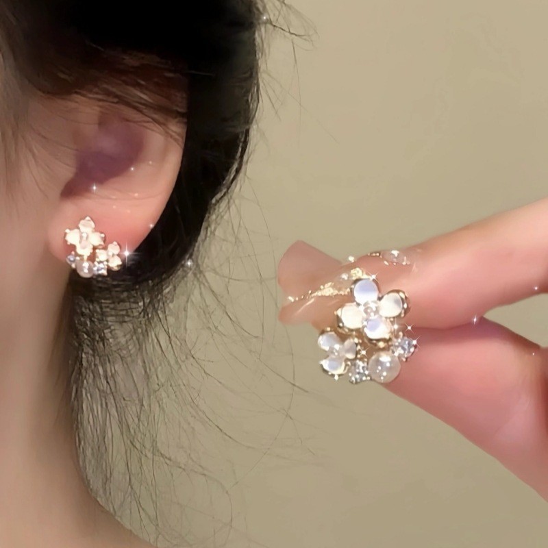 Sensación de atmósfera dulce y fresca pequeña flor blanca perla aretes diseño de nicho de lujo ligero sensación de alta clase accesorios de oído versátiles Specification image