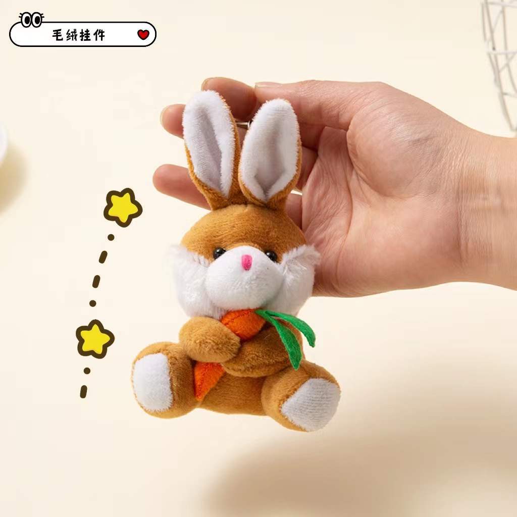 Cute cartoon rabbit figurines, plush toys, pendants, dolls, keychains, backpacks, accessories, schoolbags, hanging ornaments and accessories Application Scenario