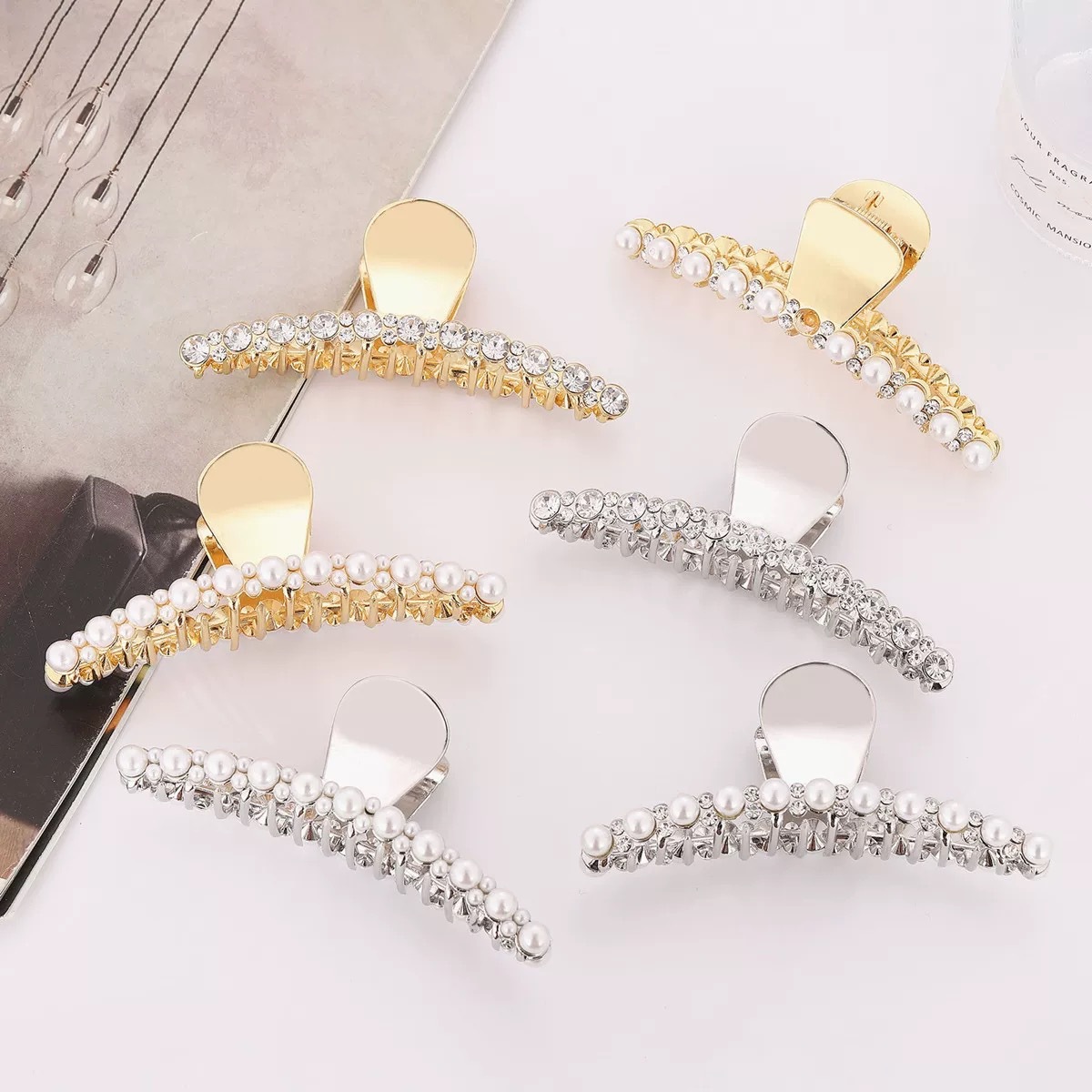 Pearl white diamond grab clip, high-end style 2025 new women's back head updo versatile hair accessory