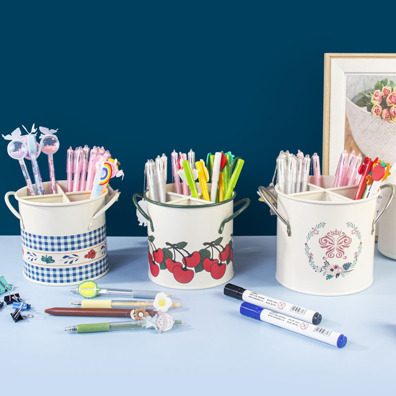 Creative wrought iron pen holder, large capacity, cute student desk storage box, children and girls, ins Japanese-style makeup brush bucket Specification image