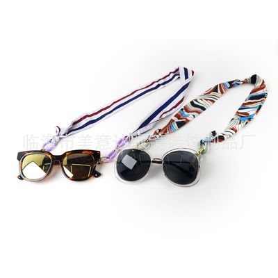 مناديل ملونة، نظارات أزياء، نظارات شمسية Item Picture