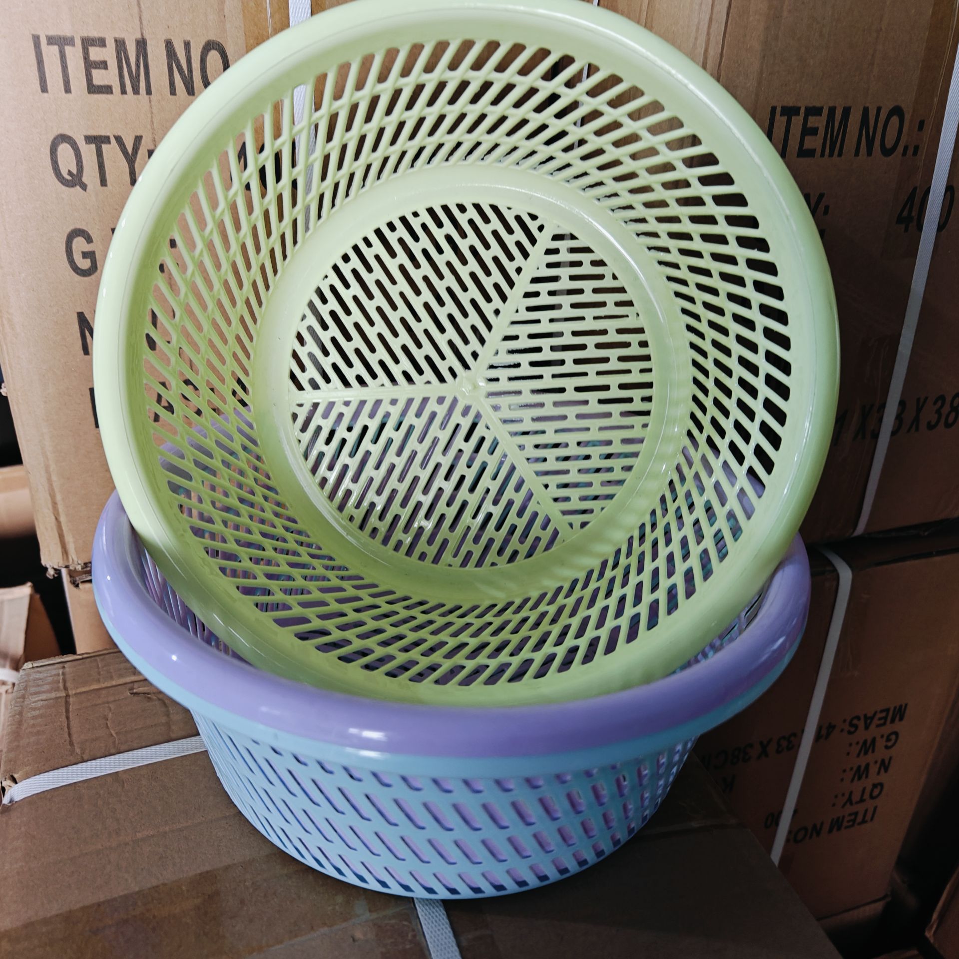 【 Office 】 Pu 612 vegetable basket 200 yuan per box, 612 large dark-colored vegetable basket, draining basket, large basket, basket 2 yuan, wholesale store supply