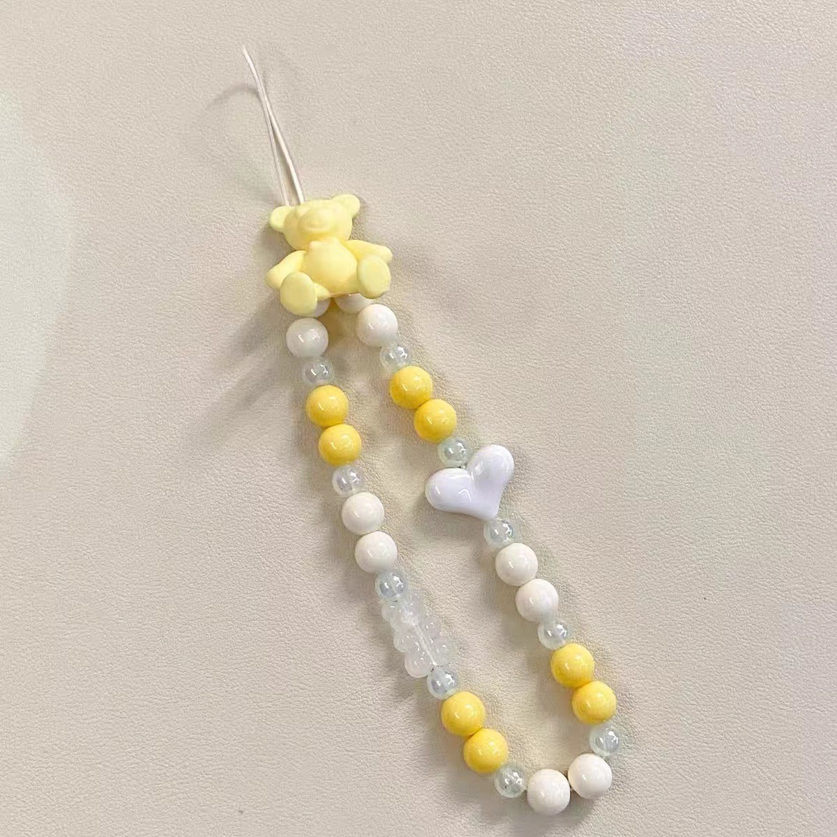 Bear Love Beaded Small Fresh Phone Case Lappel Cute Bear Diy Mobile Phone Pendant Beaded Spot Wholesale Application Scenario