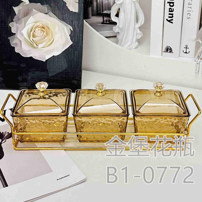 Glass divider fruit snack snack plate plate Bar bath clubhouse multi-lattice plate with lid hammer plastic fruit box Gold Castle vase details Picture