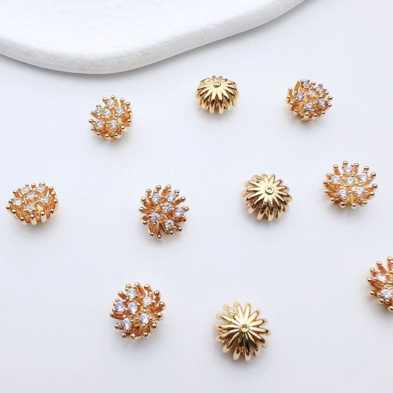 Color-preserving pure copper micro-inlaid zircon flower receptacle, core and stamens, ancient-style diy hairpin, wrapped flower velvet flower material accessories Application Scenario