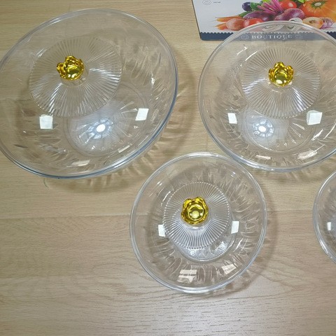 Five-piece set of European-style plastic fruit platter, salad bowl, fruit platter, pastry platter, household dried fruit platter with lid Specification drawing